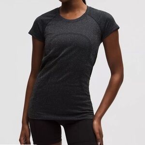 Lululemon Swiftly Women's Gray Short Sleeve Top size 4
